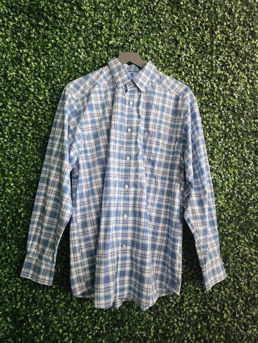 Ariat Men's Light Blue/White Plaid Button-Down Shirt Size M
